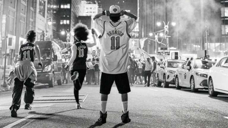 nyc-knicks-safdie-1
